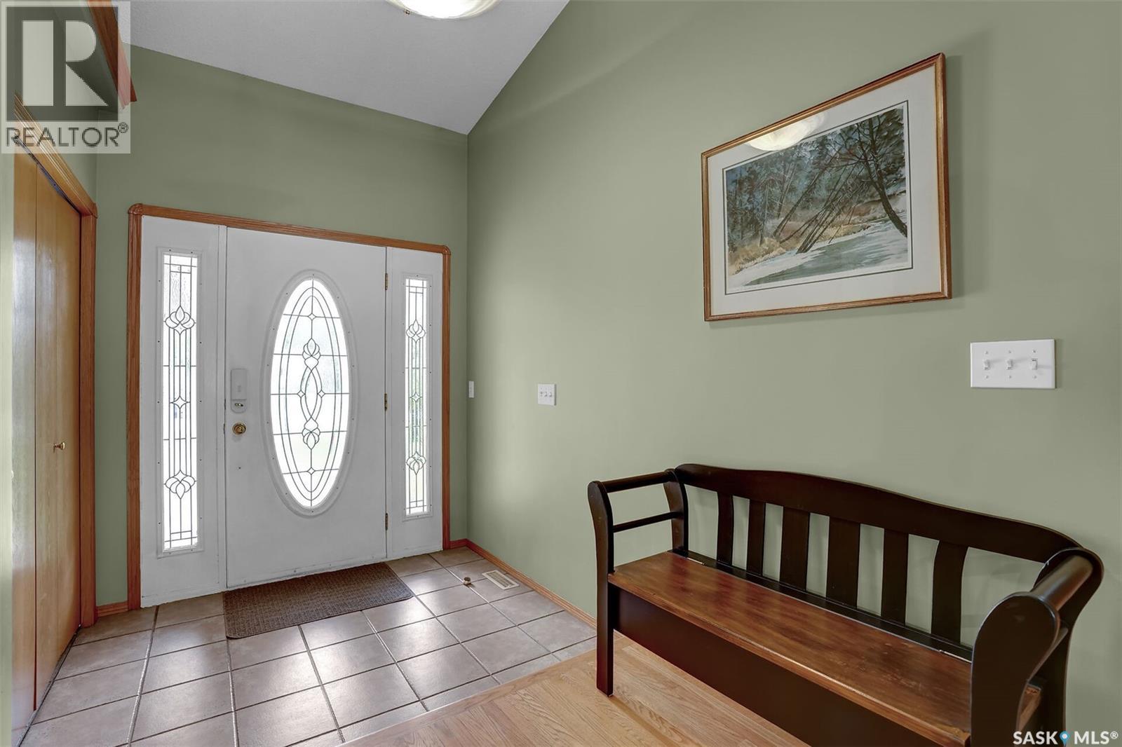 33 Lott Road, White City, Saskatchewan  S4L 5B1 - Photo 4 - SK038850