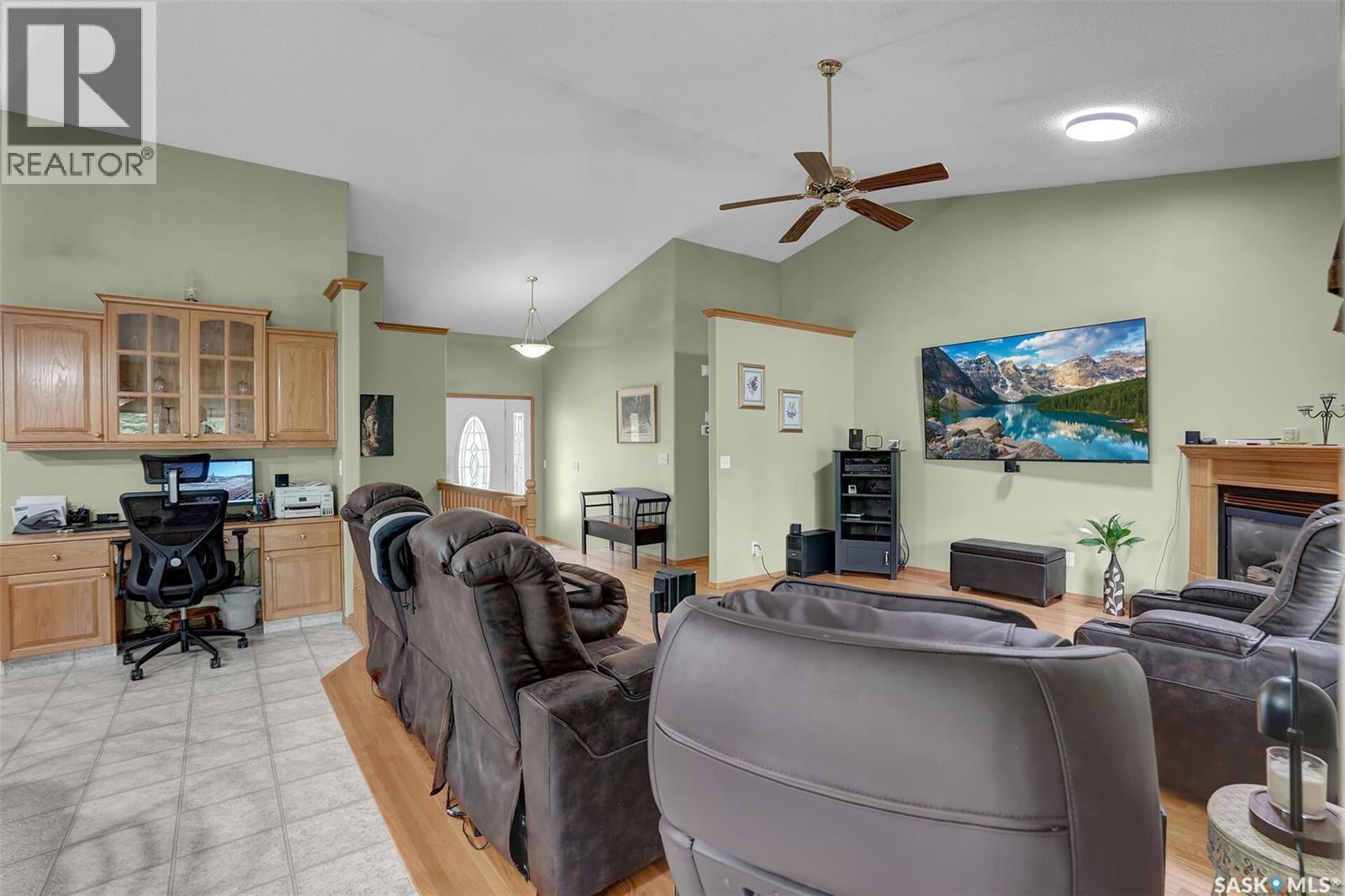 33 Lott Road, White City, Saskatchewan  S4L 5B1 - Photo 6 - SK038850