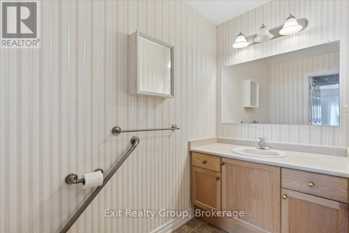 25 - 15 Aldersgate Drive, Belleville, Ontario  K8P 5N1 - Photo 17 - X13431152