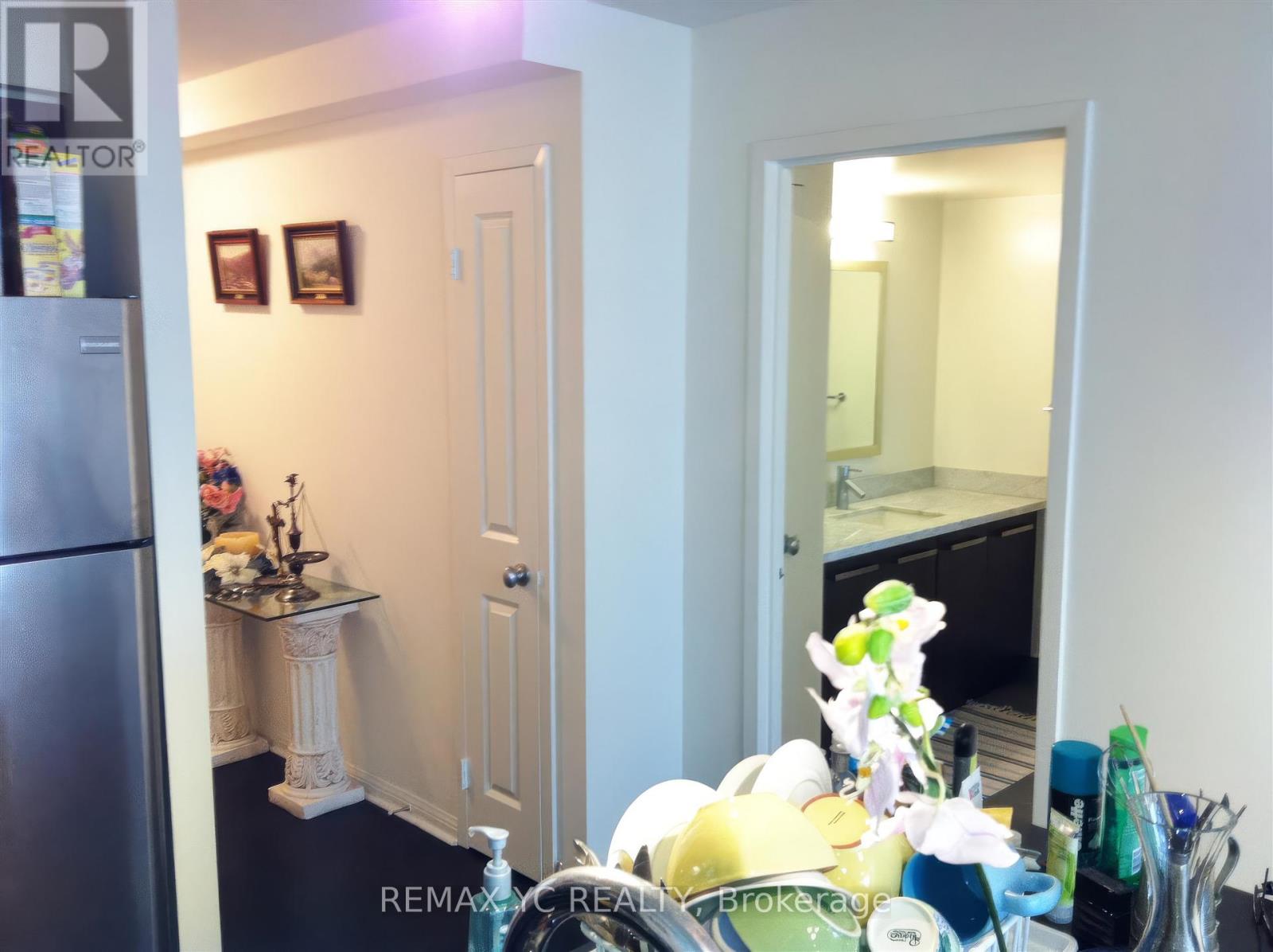501 - 11 St Joseph Street, Toronto, Ontario  M4Y 3G4 - Photo 12 - C13430954