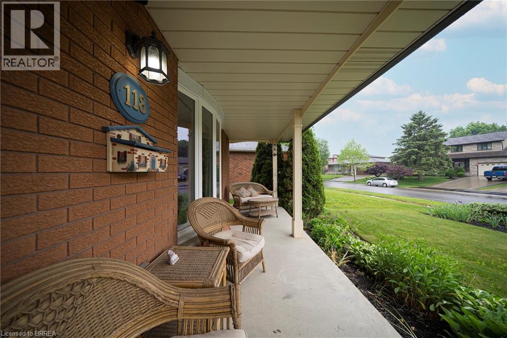 118 Greenfield Road, Brantford, Ontario  N3R 7C8 - Photo 3 - 40837964