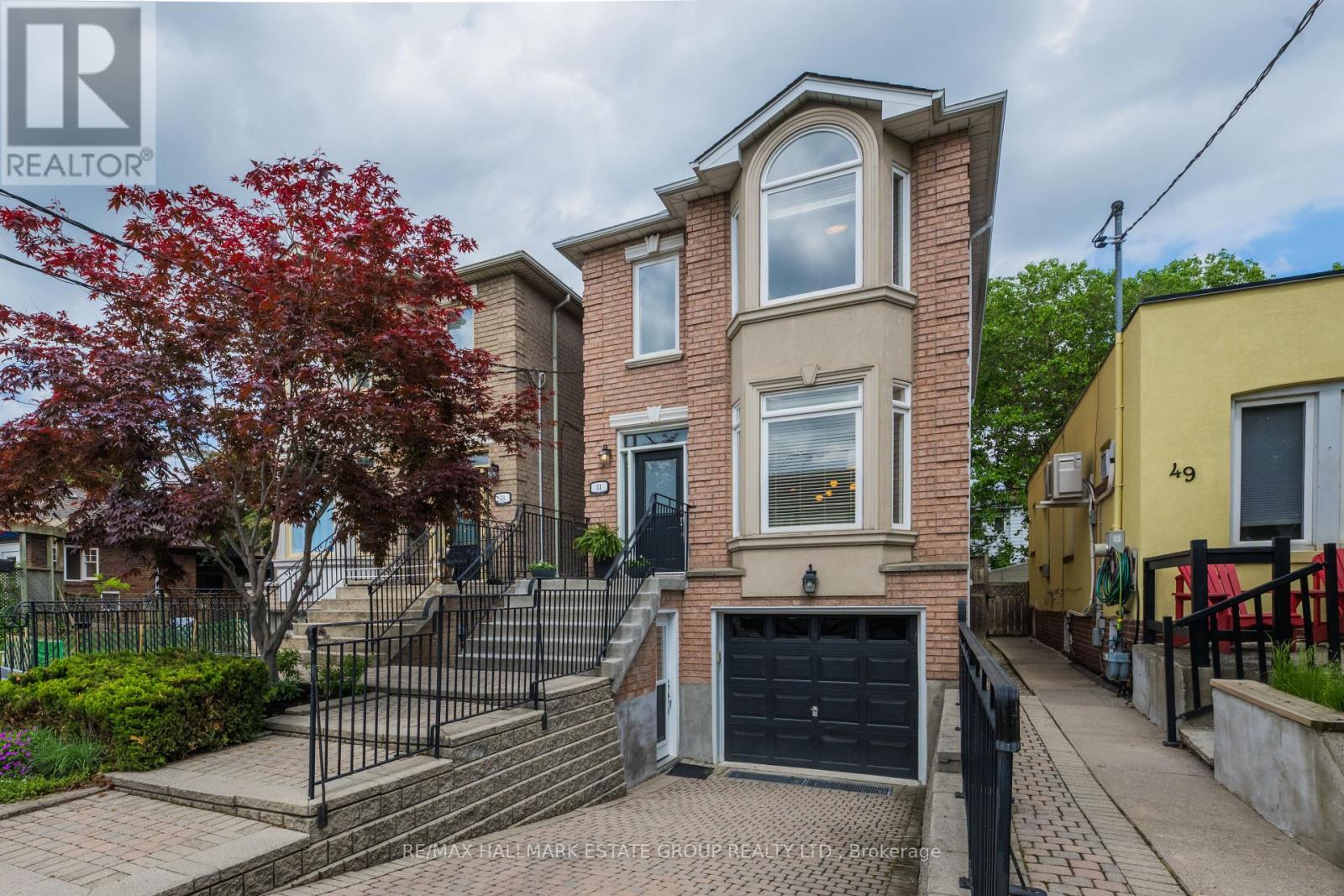 51 STANHOPE AVENUE, Toronto, Ontario