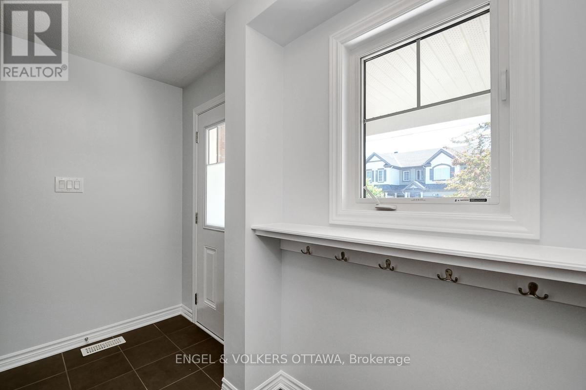 308 Song Sparrow Street W, Ottawa, Ontario  K2J 5W5 - Photo 7 - X13431564