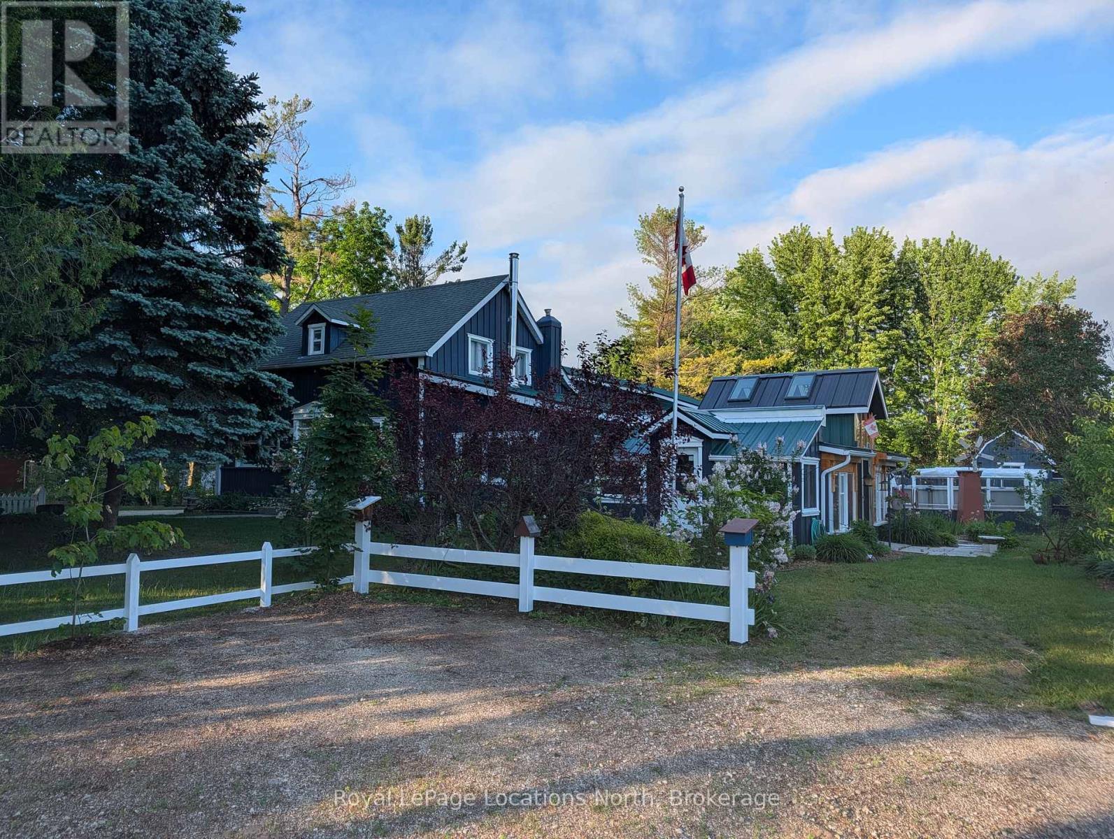236 PHILLIPS STREET, Clearview, Ontario
