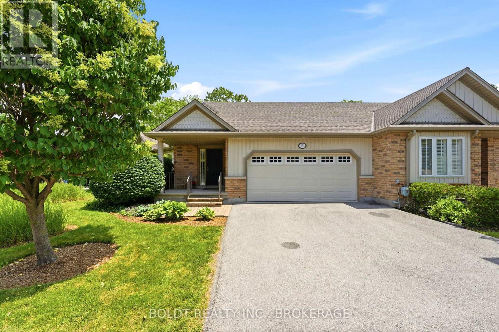 6 - 605 Welland Avenue, St. Catharines, Ontario  L2M 7Z7 - Photo 1 - X13431556