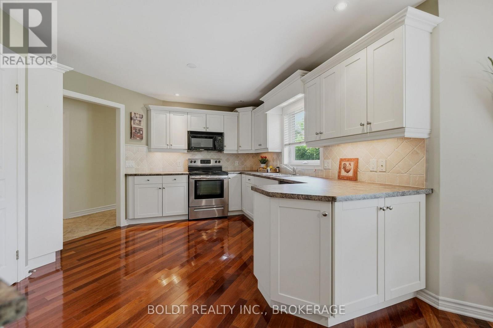 6 - 605 Welland Avenue, St. Catharines, Ontario  L2M 7Z7 - Photo 18 - X13431556