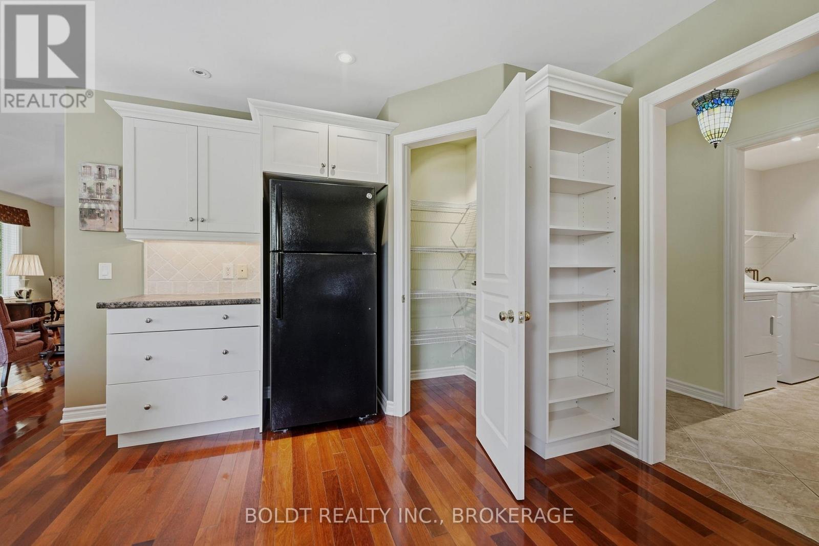 6 - 605 Welland Avenue, St. Catharines, Ontario  L2M 7Z7 - Photo 21 - X13431556