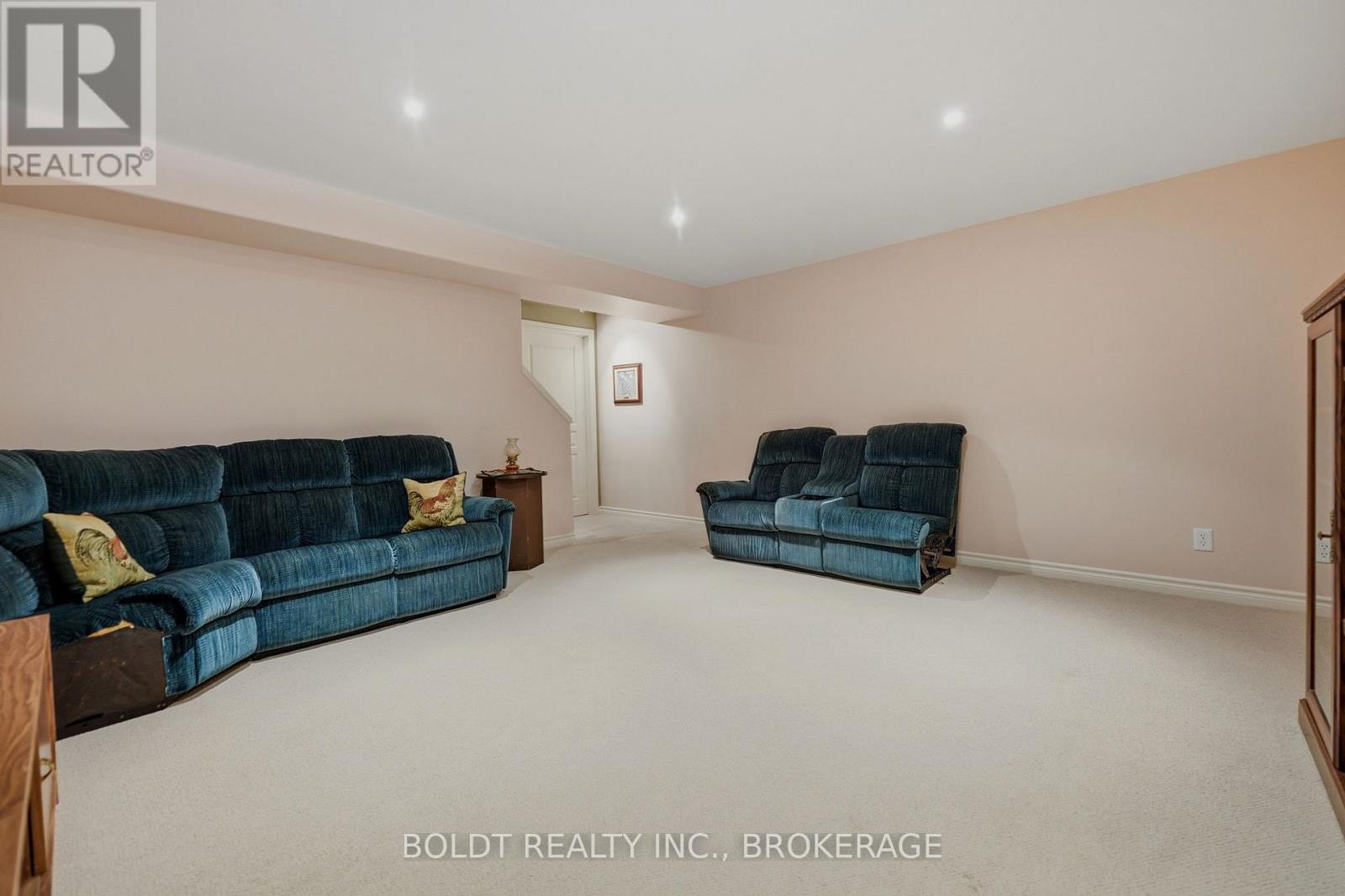 6 - 605 Welland Avenue, St. Catharines, Ontario  L2M 7Z7 - Photo 34 - X13431556