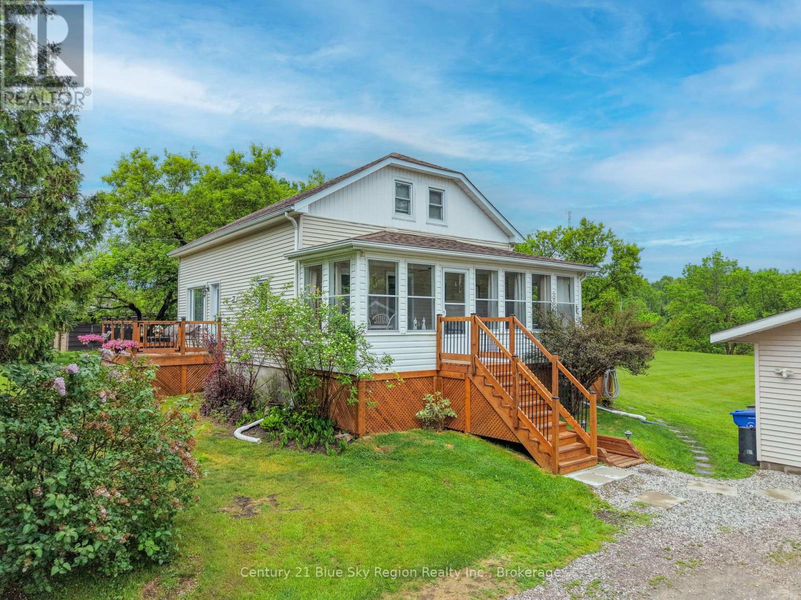 23 South Shore Road, East Ferris, Ontario  P0H 1B0 - Photo 1 - X13431390
