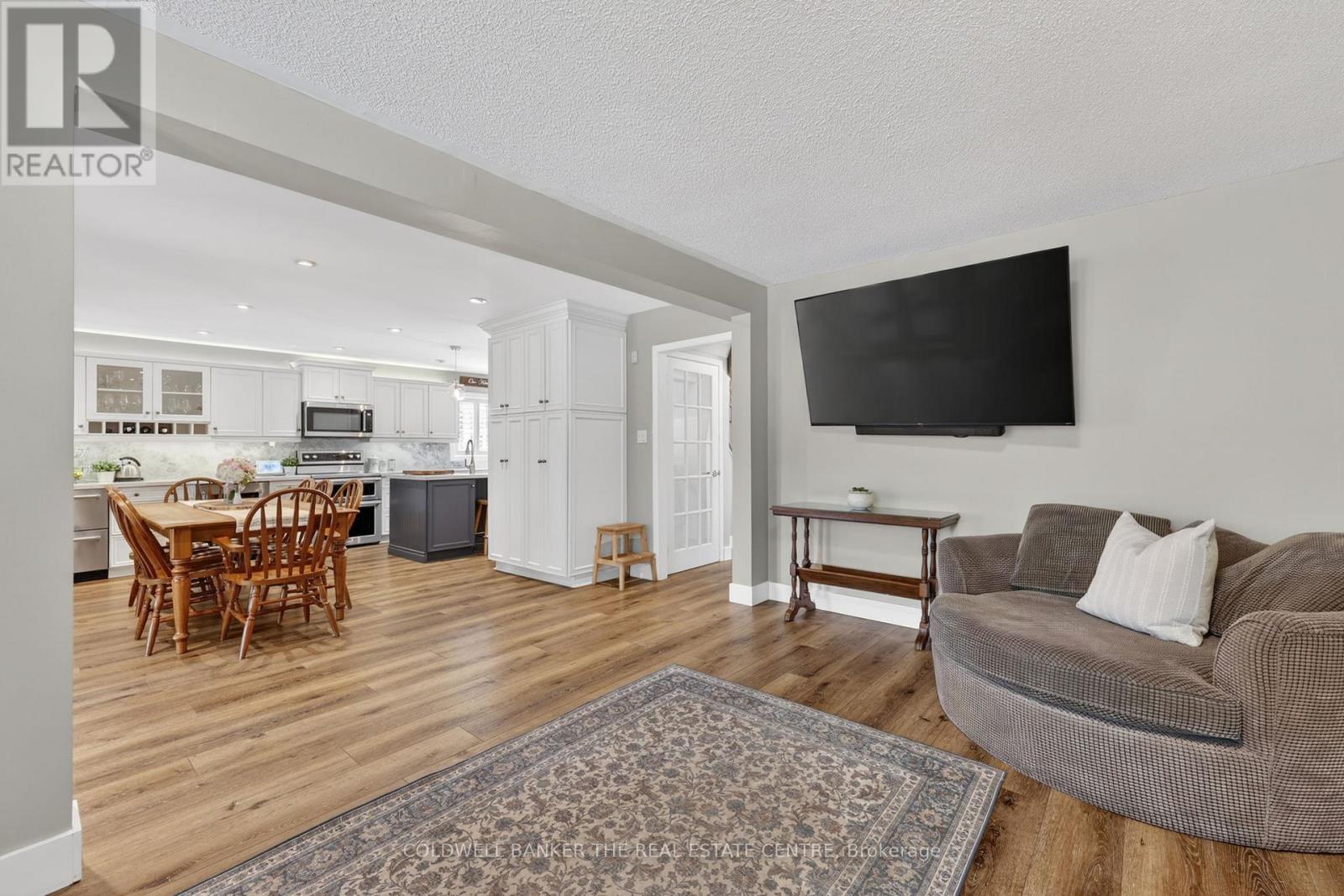 539 Veale Place, Newmarket, Ontario  L3Y 8H9 - Photo 11 - N13430960