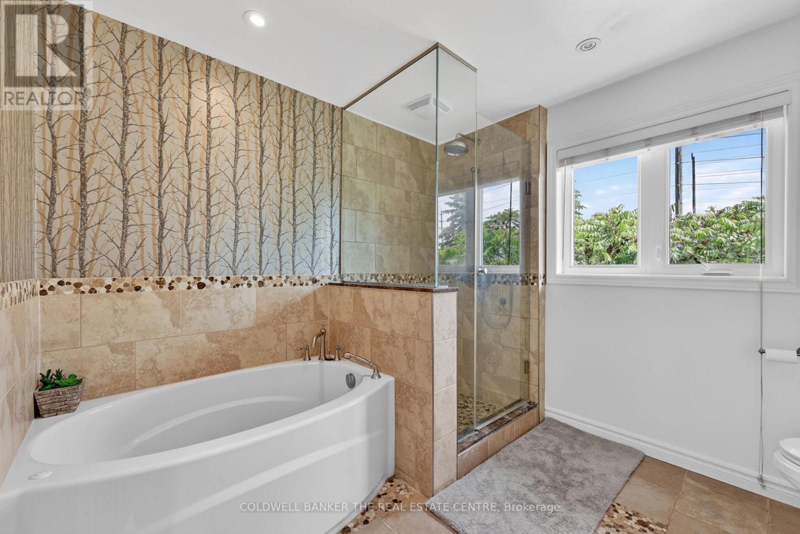 539 Veale Place, Newmarket, Ontario  L3Y 8H9 - Photo 24 - N13430960