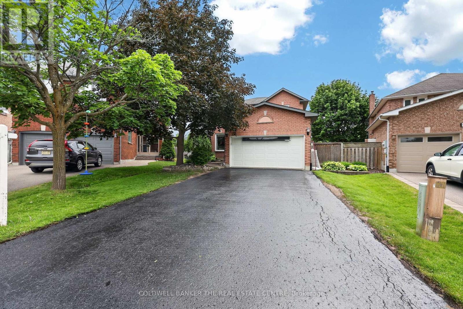 539 Veale Place, Newmarket, Ontario  L3Y 8H9 - Photo 3 - N13430960