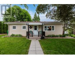 11 HAWTHORNE DRIVE, Innisfil, Ontario