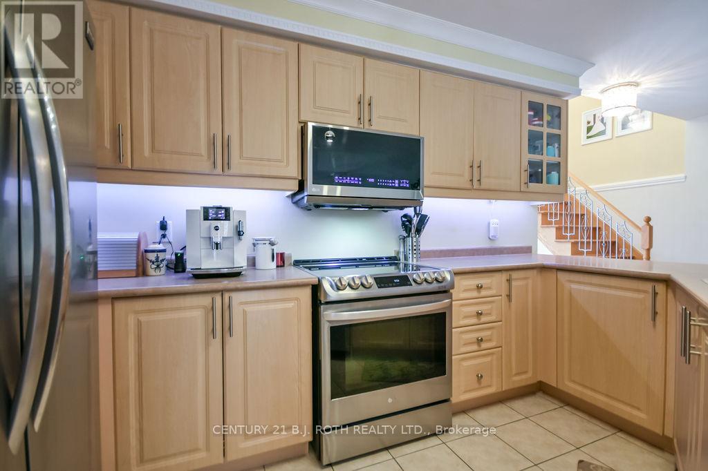 30 Mcavoy Drive, Barrie (Edgehill Drive), Ontario  L4N 0P8 - Photo 11 - S13430962