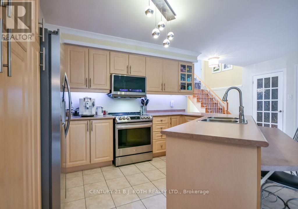 30 Mcavoy Drive, Barrie (Edgehill Drive), Ontario  L4N 0P8 - Photo 12 - S13430962