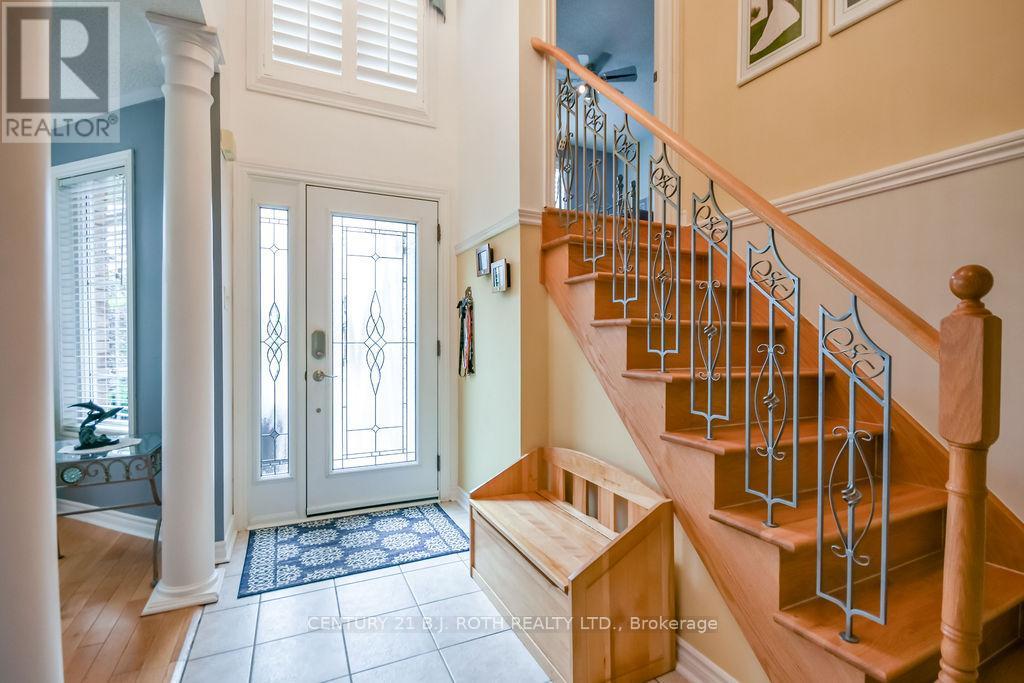 30 Mcavoy Drive, Barrie (Edgehill Drive), Ontario  L4N 0P8 - Photo 5 - S13430962