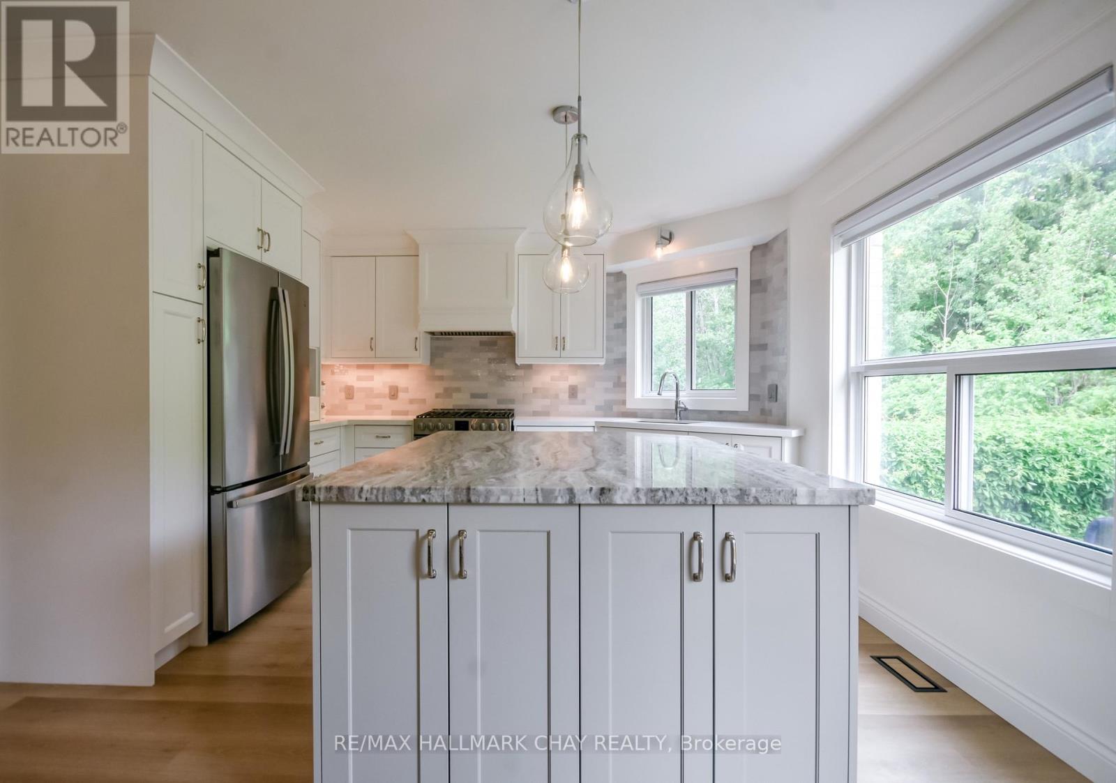 1 Hawkins Drive, Barrie, Ontario  L4N 0A5 - Photo 14 - S13431010