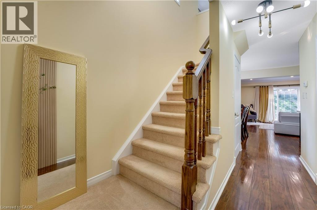 538 Beaumont Crescent, Kitchener, Ontario  N2A 0A9 - Photo 4 - 40838676
