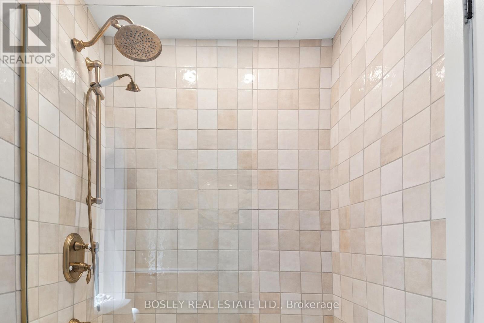 40 Fuller Avenue, Toronto, Ontario  M6R 2C3 - Photo 19 - W13430926