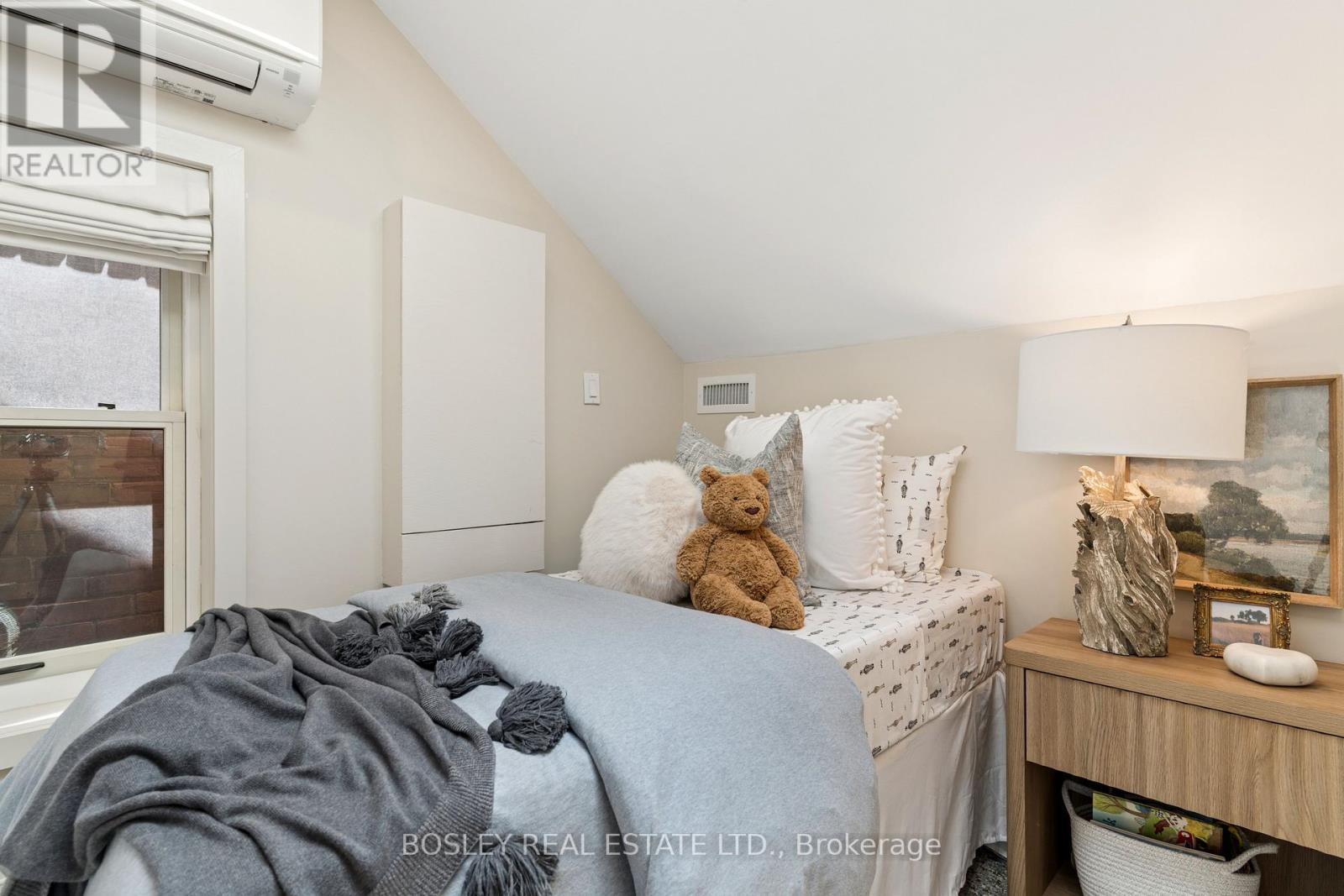 40 Fuller Avenue, Toronto, Ontario  M6R 2C3 - Photo 37 - W13430926