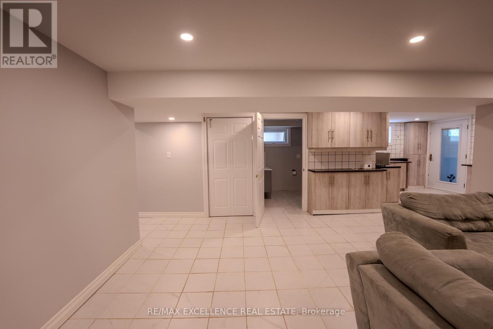 21 Elizabeth Street, Halton Hills, Ontario  L7G 3K1 - Photo 34 - W13431092