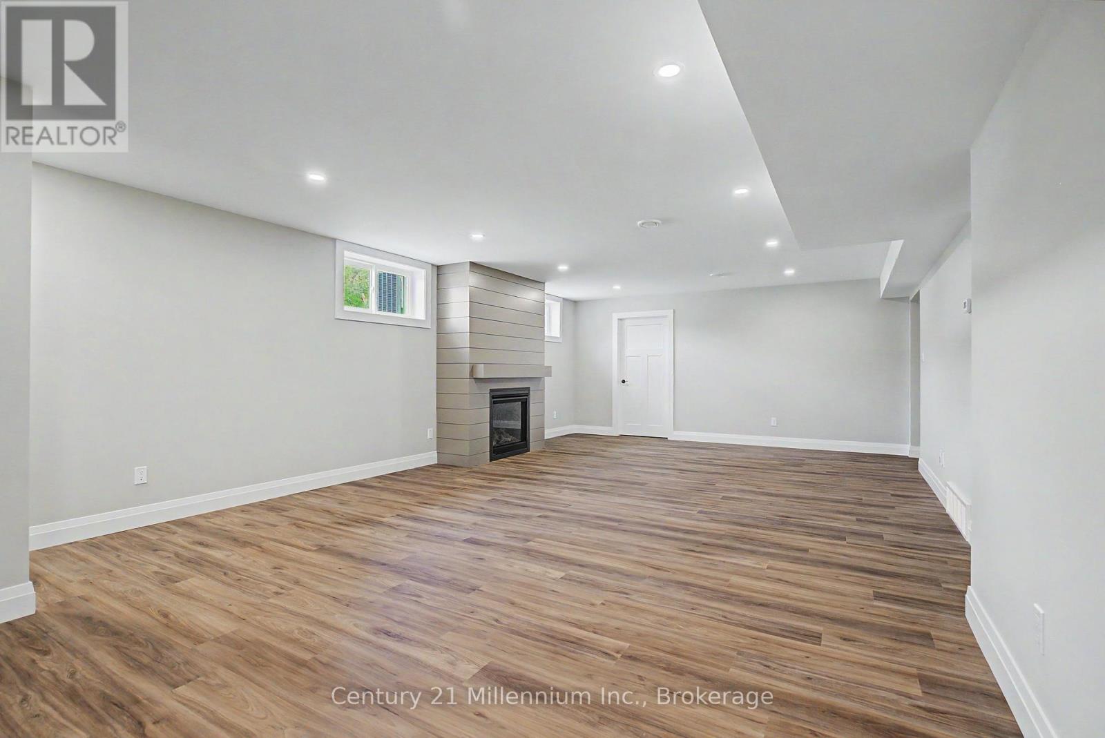 11 Grenville Street N, Saugeen Shores, Ontario N0H 2L0 - Photo 27 - X13431328