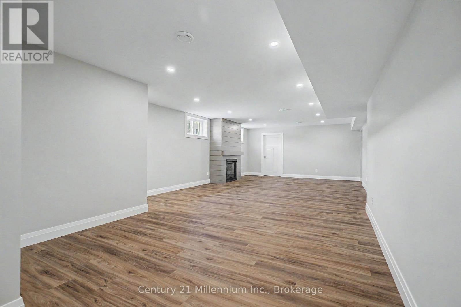 11 Grenville Street N, Saugeen Shores, Ontario N0H 2L0 - Photo 30 - X13431328