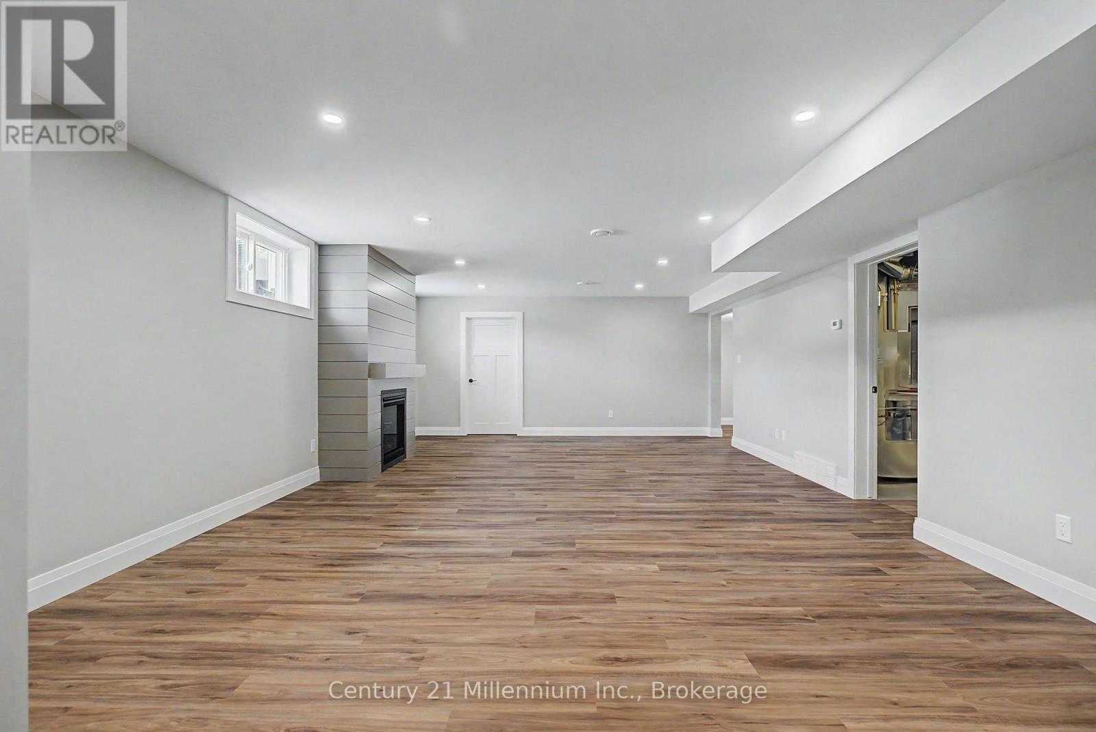 11 Grenville Street N, Saugeen Shores, Ontario N0H 2L0 - Photo 31 - X13431328