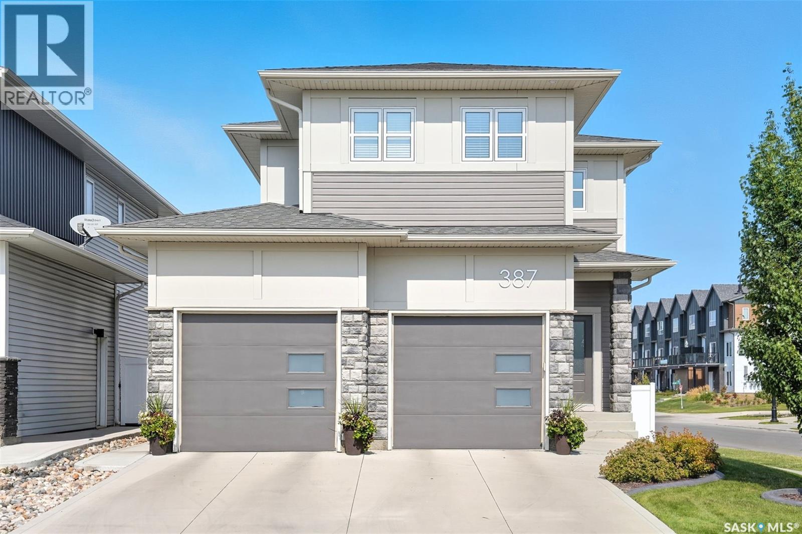 387 Underhill BEND, Saskatoon, Saskatchewan