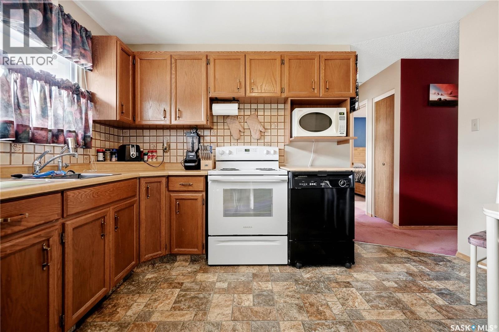 7 Upland Drive, Regina, Saskatchewan  S4R 0B8 - Photo 15 - SK038925