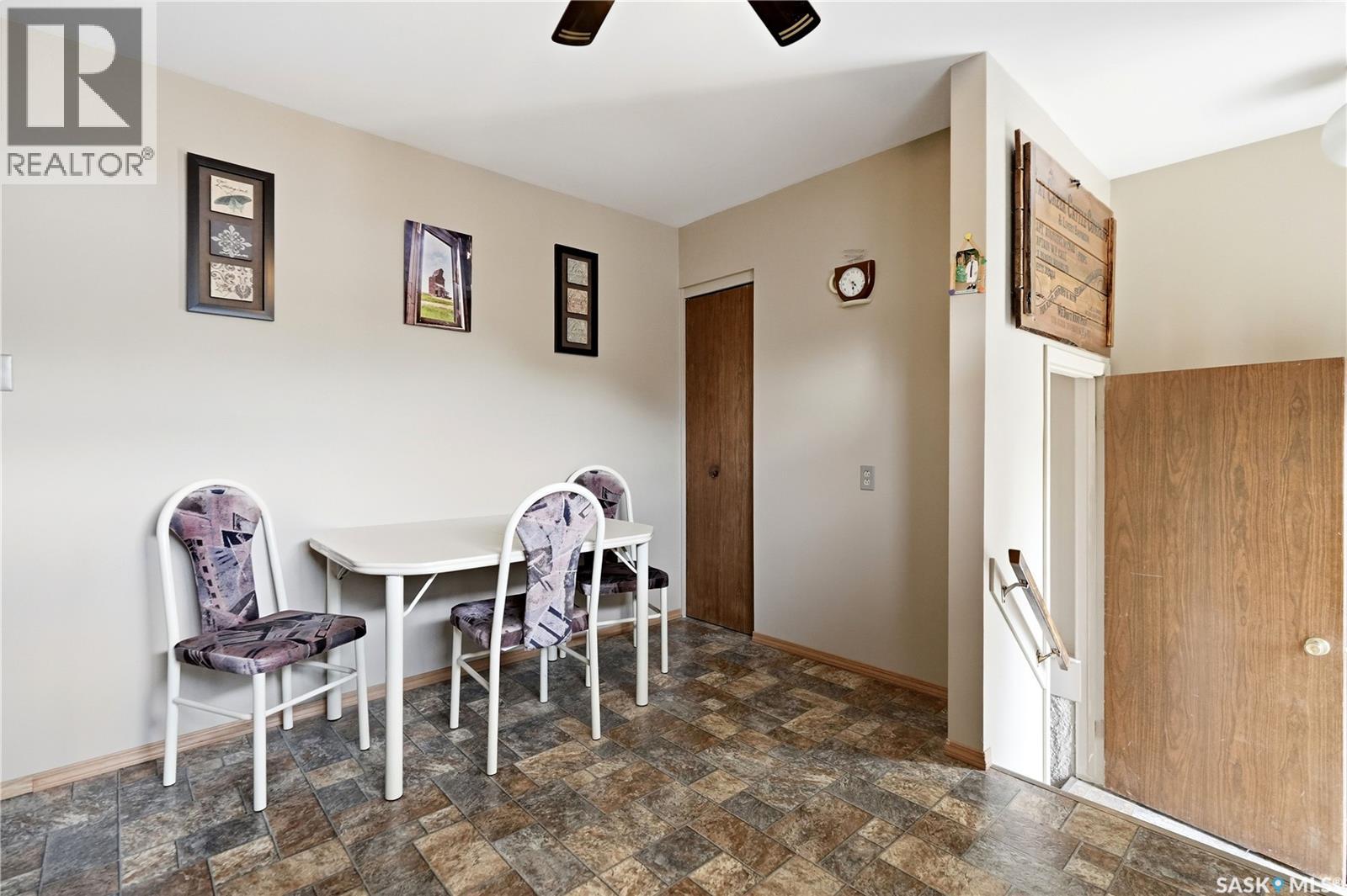 7 Upland Drive, Regina, Saskatchewan  S4R 0B8 - Photo 17 - SK038925