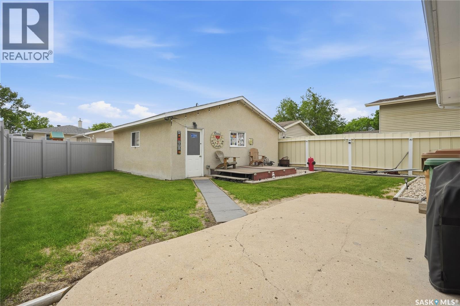 7 Upland Drive, Regina, Saskatchewan  S4R 0B8 - Photo 24 - SK038925