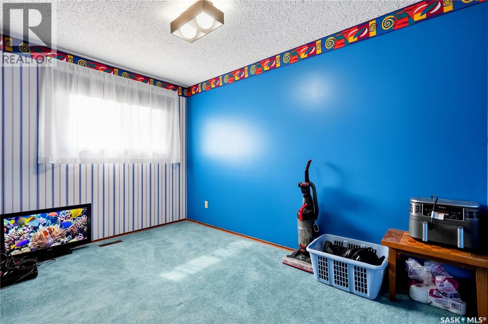 7 Upland Drive, Regina, Saskatchewan  S4R 0B8 - Photo 9 - SK038925