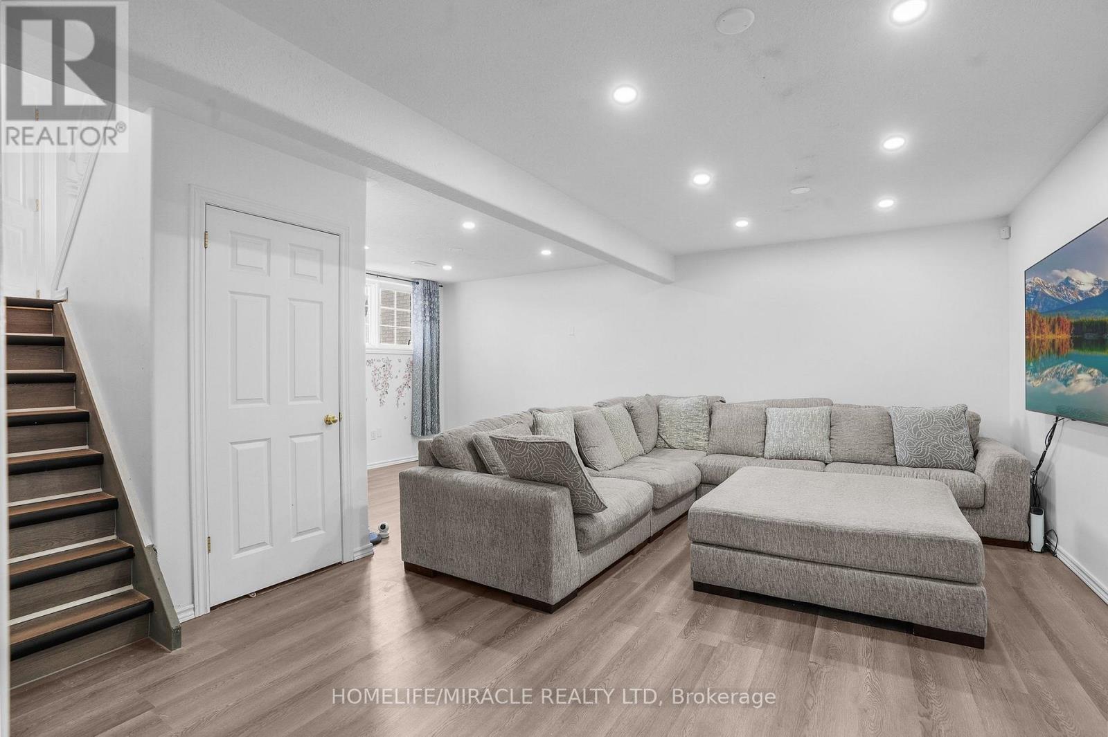 8 Bradley Lane, Brantford, Ontario  N3T 6R5 - Photo 22 - X13431052