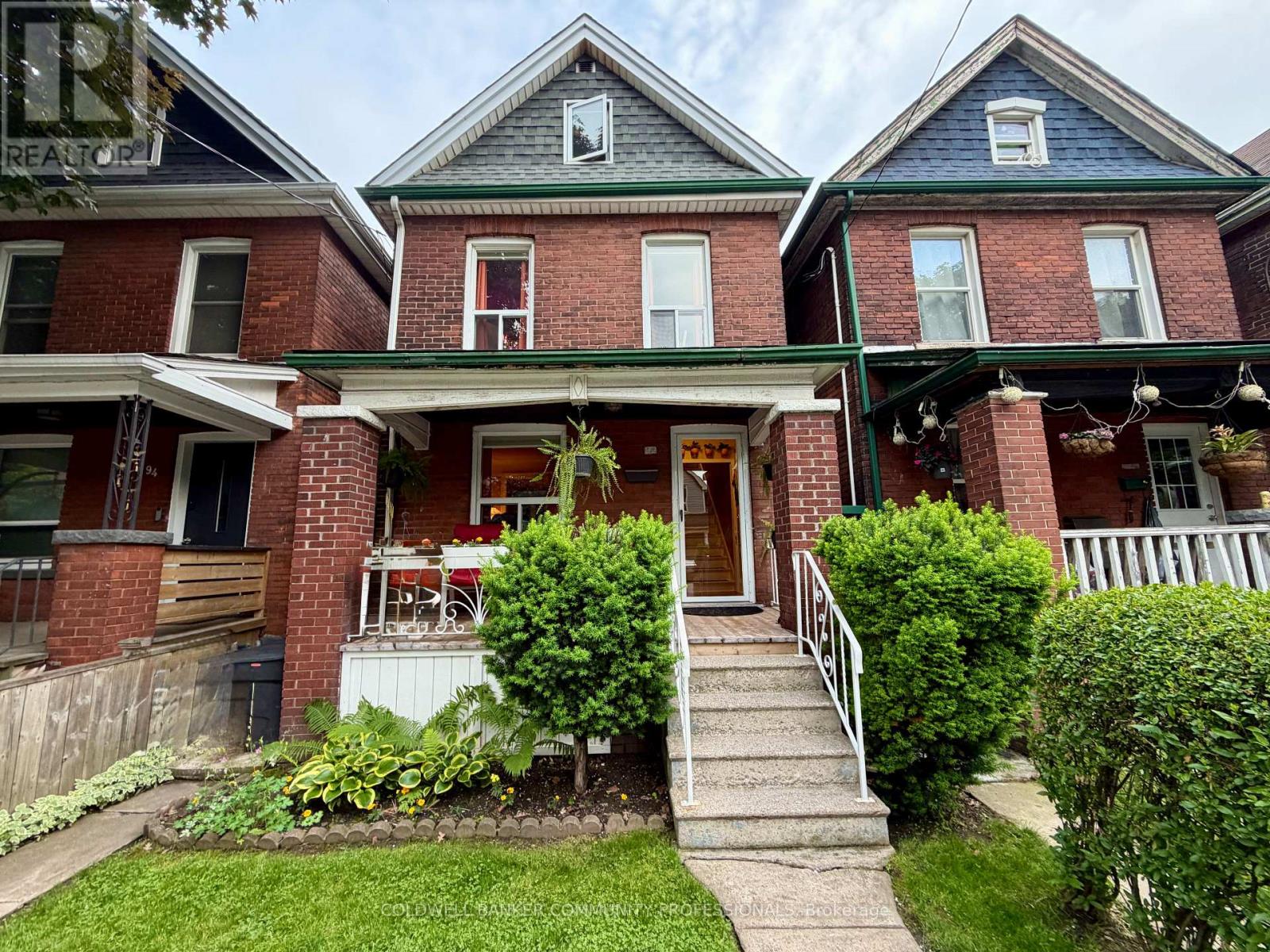 92 CASE STREET, Hamilton, Ontario