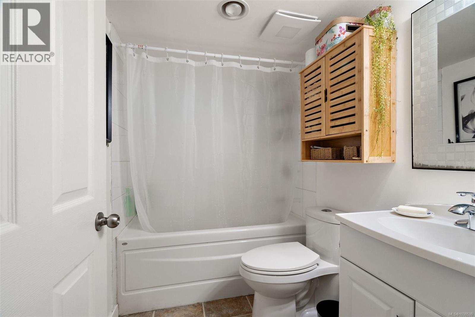 4143 Cedar Hill Rd, Saanich, British Columbia  V8N 3C2 - Photo 33 - 1038539