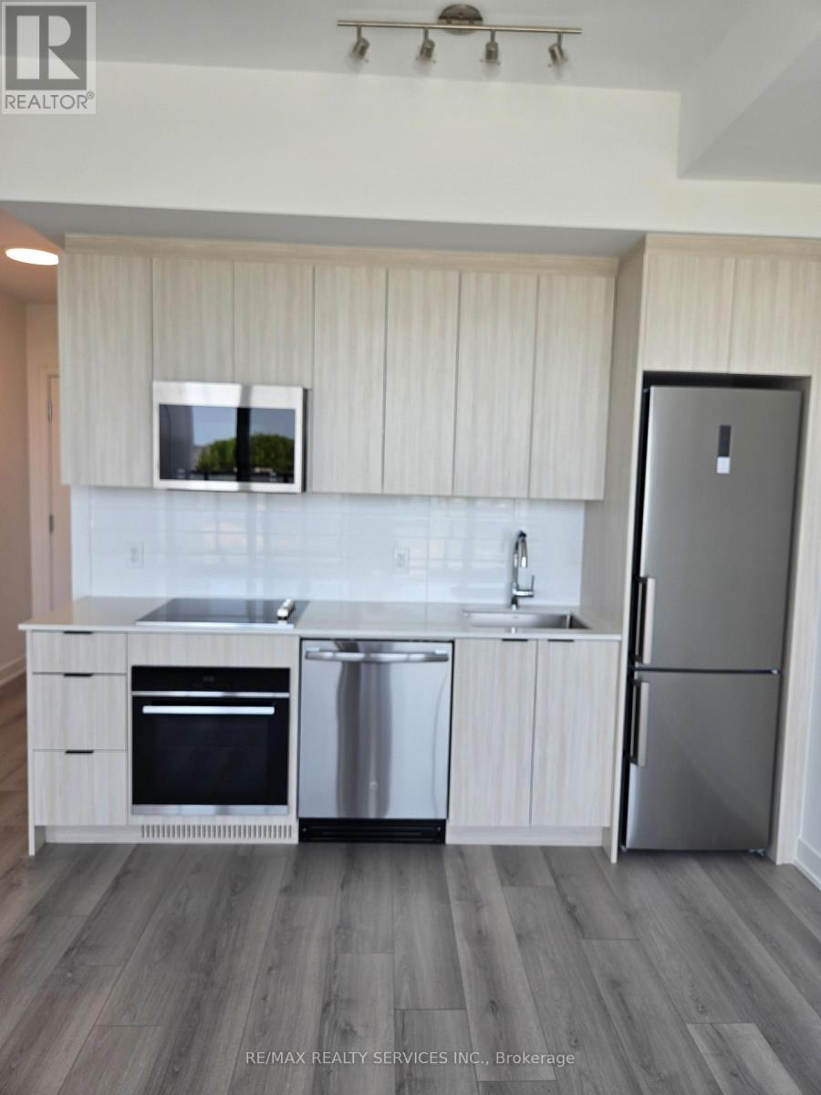 217 - 20 DEANS DRIVE, Toronto (Clairlea-Birchmount)