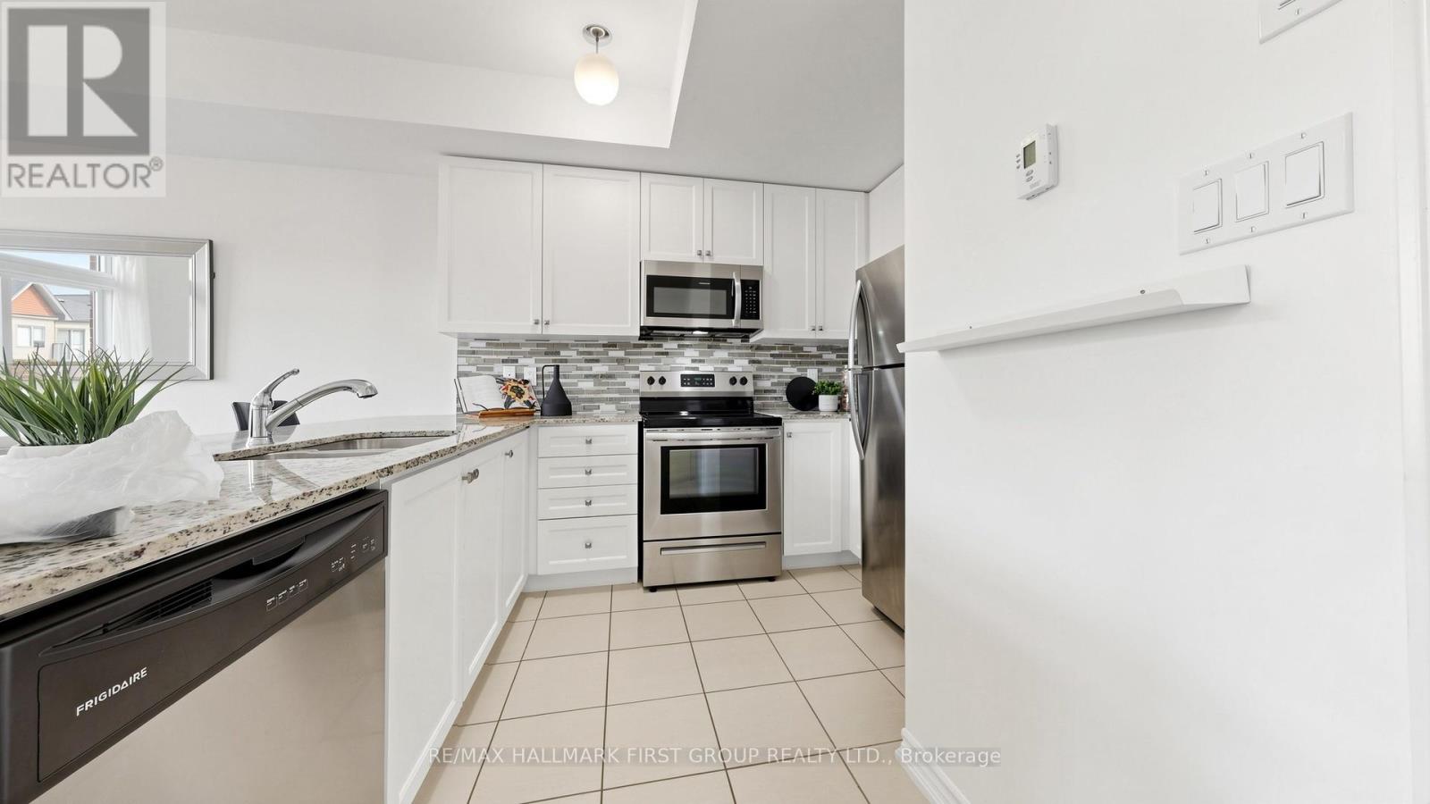 90 - 2592 William Jackson Drive, Pickering, Ontario L1X 0E5 - Photo 8 - E13431584