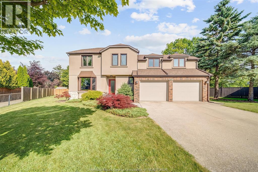 523 COLLIER CRESCENT, Tecumseh, Ontario