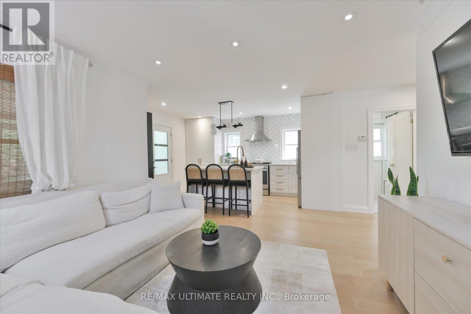 205 William Street, Toronto, Ontario M9N 2H2 - Photo 9 - W13228966