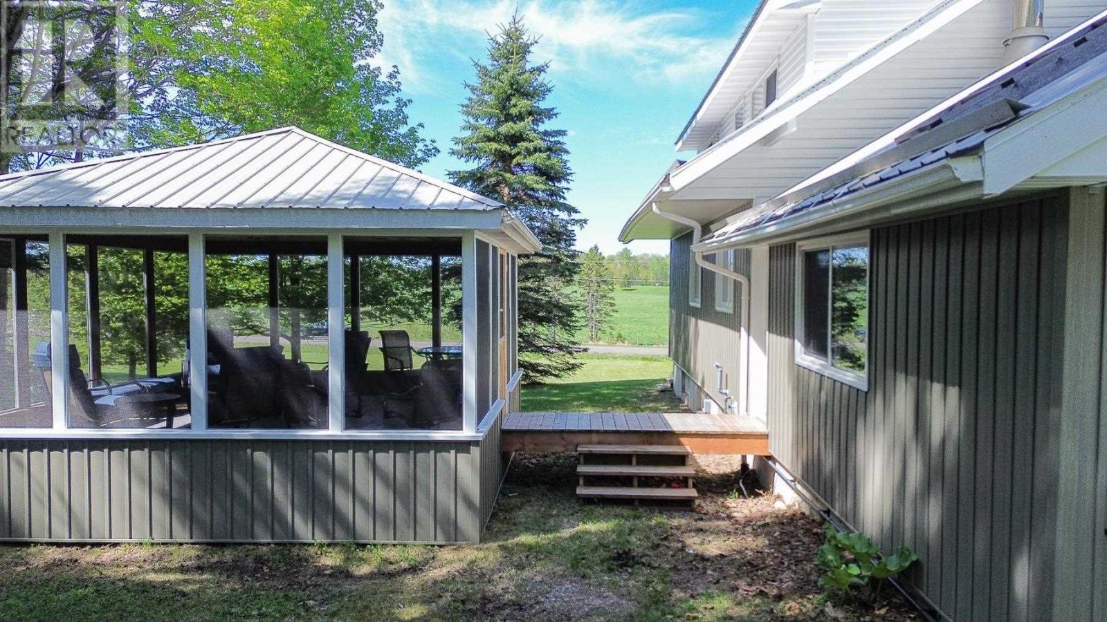 2632 A Line Rd, Richards Landing, Ontario  P0R 1J0 - Photo 12 - SM261242