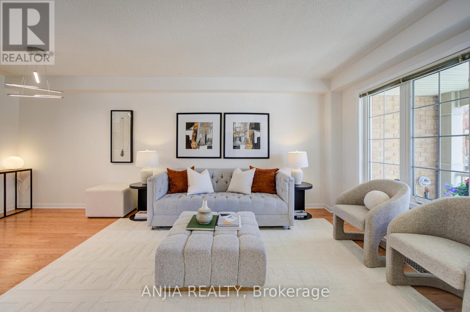 31 Calafia Street, Markham, Ontario  L6B 0H6 - Photo 10 - N13431422