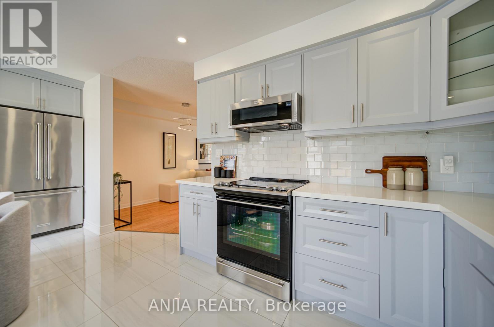 31 Calafia Street, Markham, Ontario  L6B 0H6 - Photo 16 - N13431422