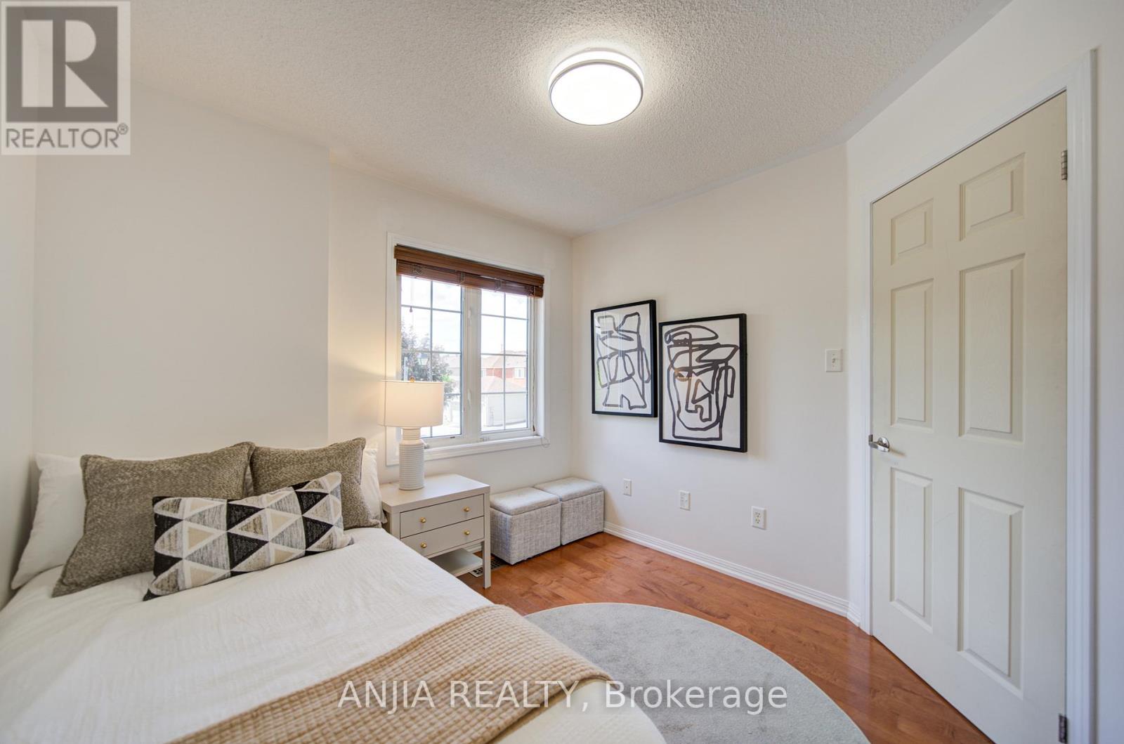 31 Calafia Street, Markham, Ontario  L6B 0H6 - Photo 32 - N13431422