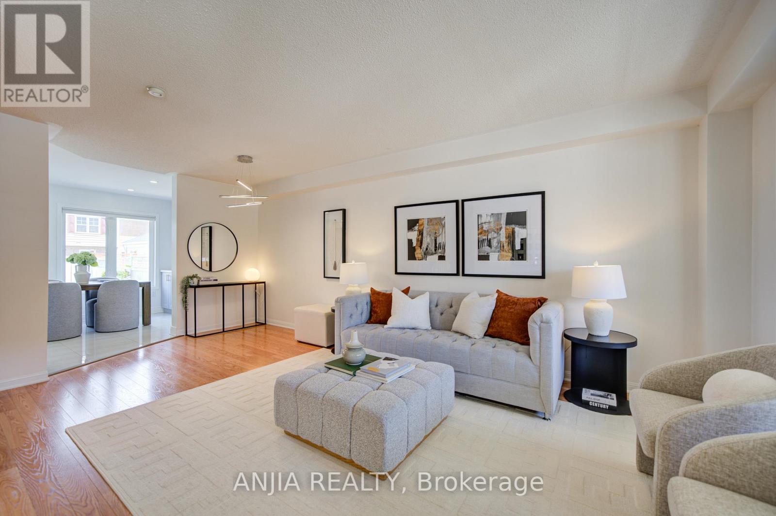 31 Calafia Street, Markham, Ontario  L6B 0H6 - Photo 9 - N13431422