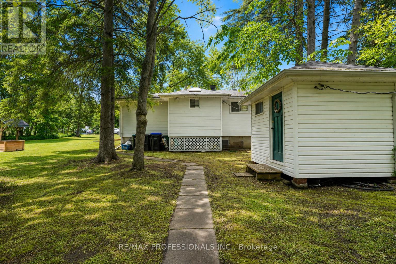 1079 Spooners Road, Innisfil, Ontario  L9S 1B1 - Photo 10 - N13431502