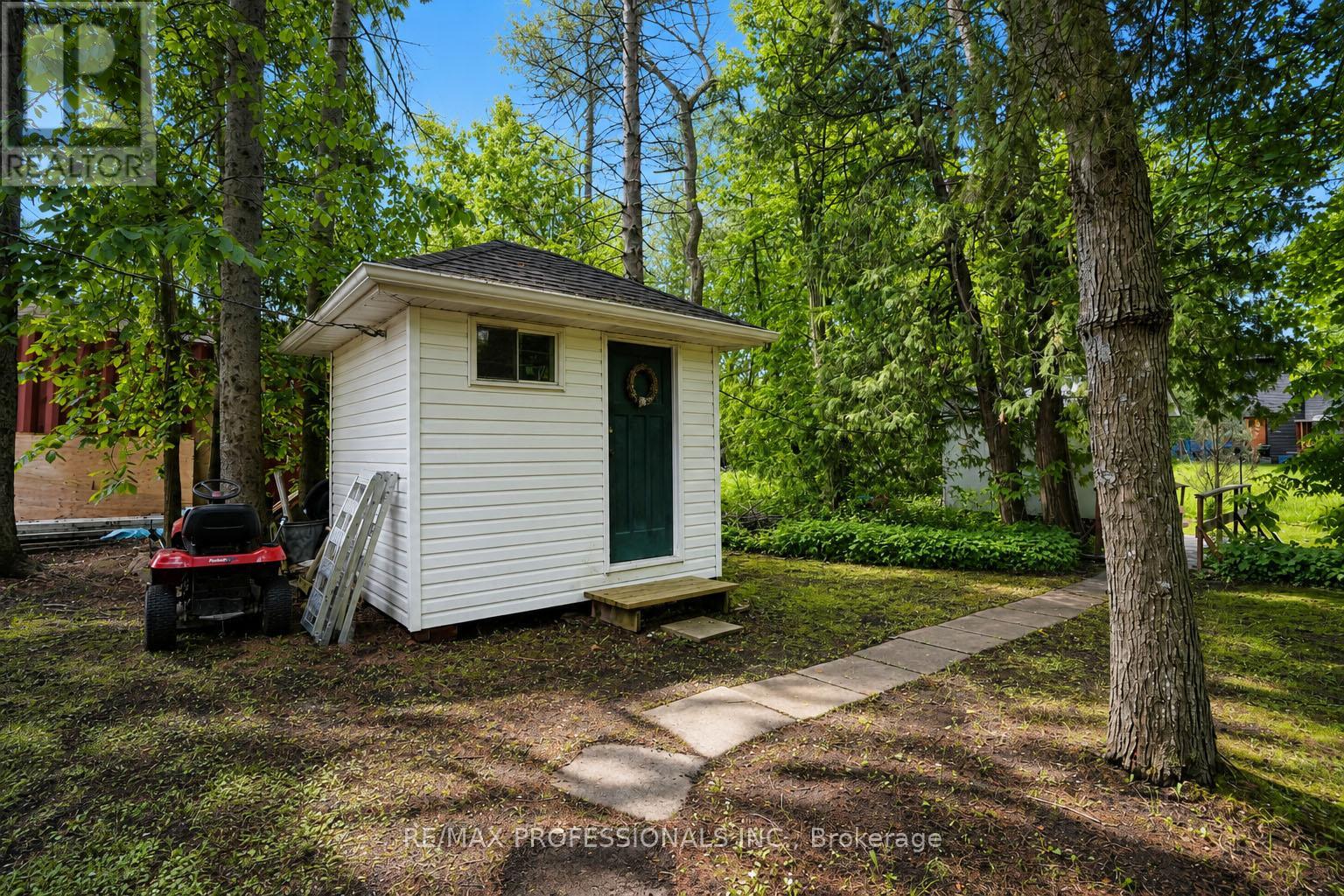 1079 Spooners Road, Innisfil, Ontario  L9S 1B1 - Photo 11 - N13431502