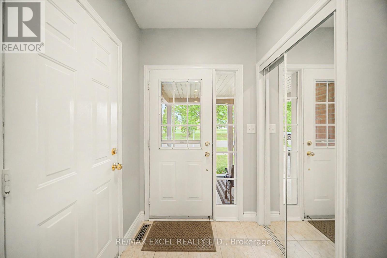 40 Outlook Terrace Drive, Markham, Ontario  L6E 1J9 - Photo 9 - N13431504