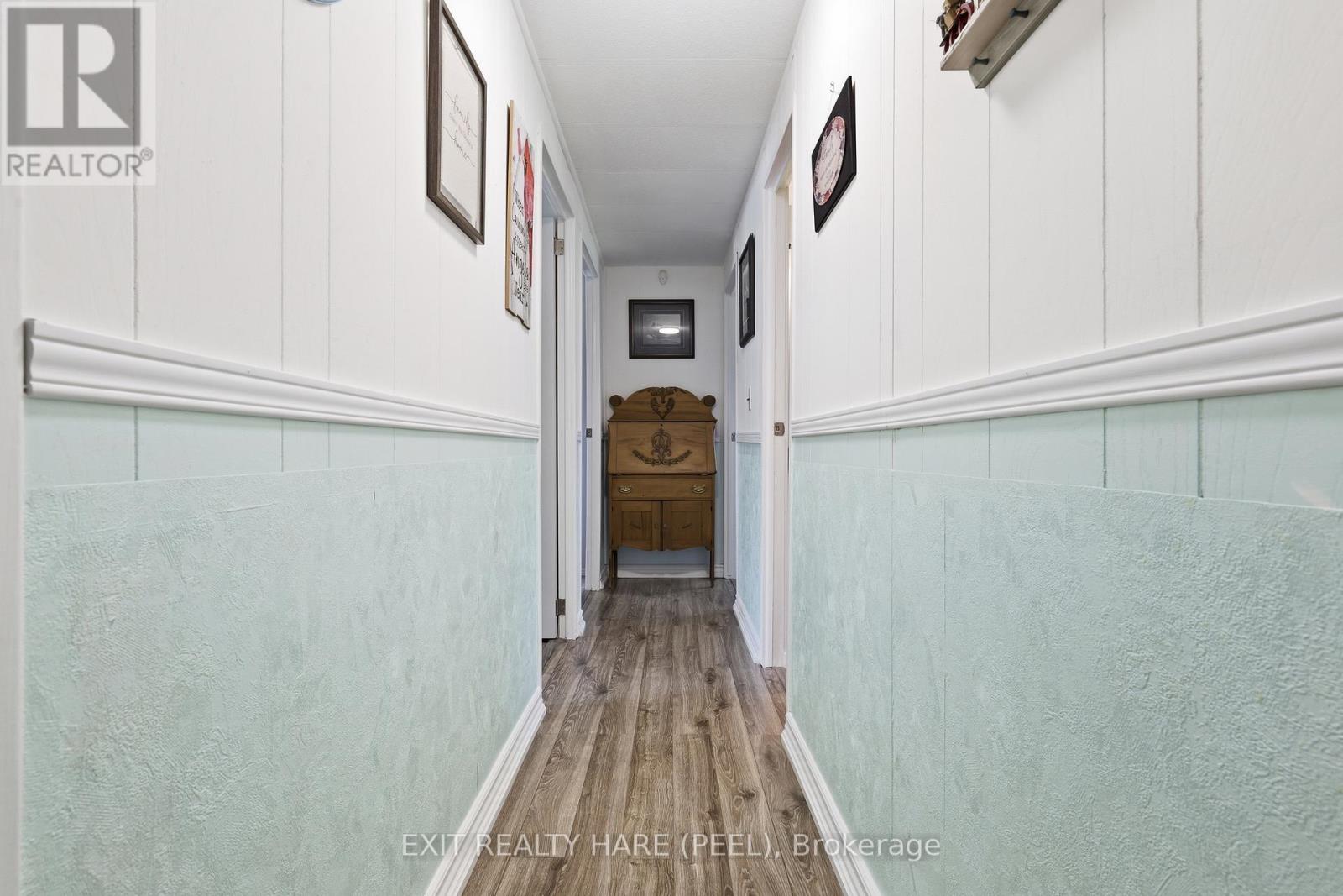 1 Centre Park Street, Essa, Ontario  L3W 0A5 - Photo 12 - N13431576