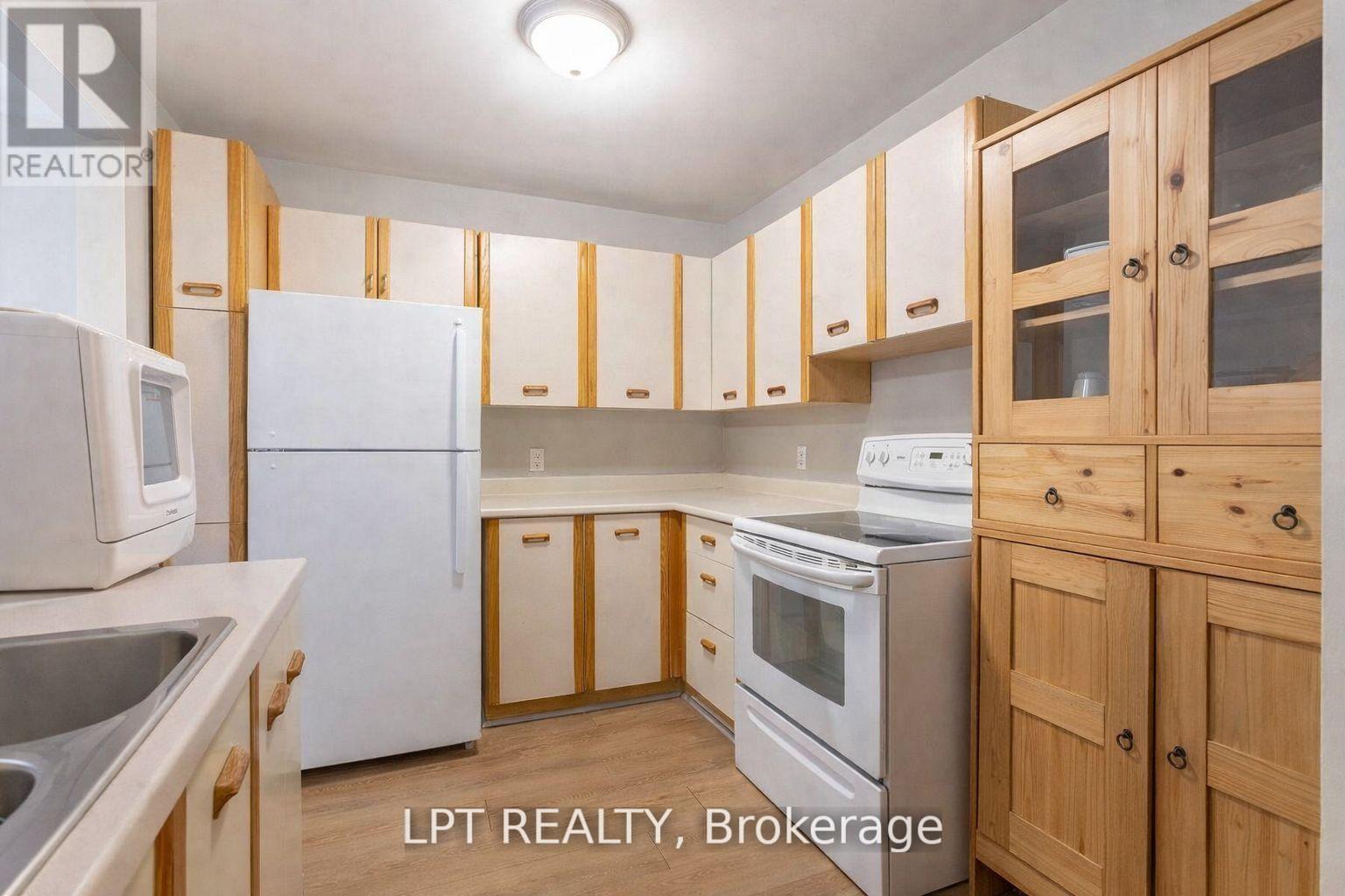 342 Linwood Avenue, Orillia, Ontario  L3V 2X1 - Photo 6 - S13431266